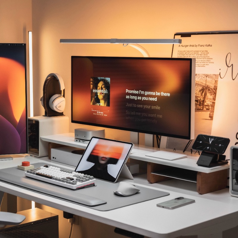 Современная подставка для мони – обзор и цена Desk Setup With Laptop And Monitor