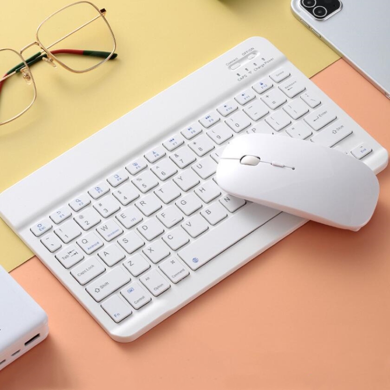 Ультратонкая Bluetooth-клавиат – обзор и цена Desk Setup Ipad