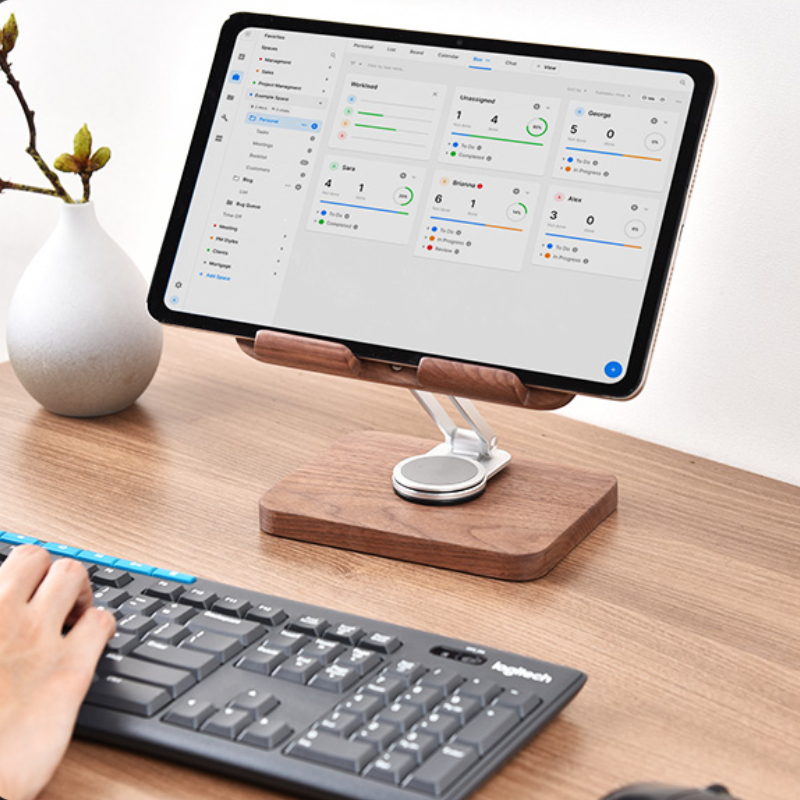 Подставка для iPad из черного  – обзор и цена Desk Setup Black And Wood